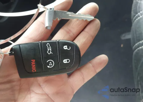 2019 Chrysler 300 300S Awd z USA, uszkodzony, nr VIN 2C3CCAGG1KH631503